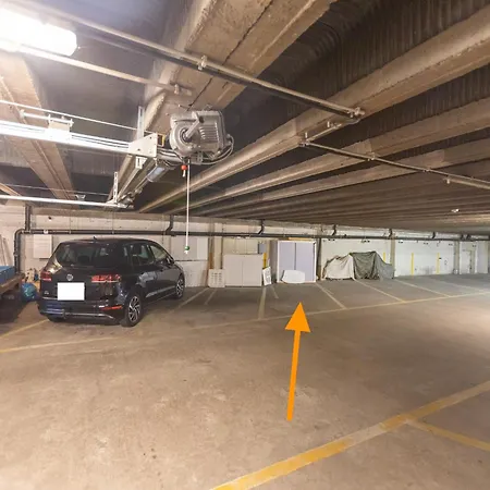 With Pool & Parking, Cleaning Included Apartment *