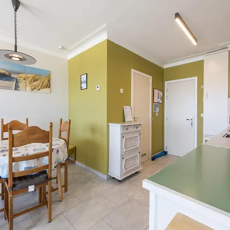 With Pool & Parking, Cleaning Included Daire